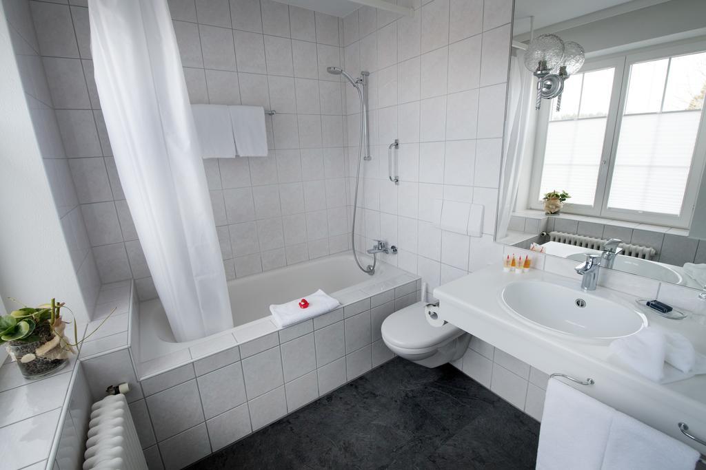 Gasthaus Zum Bahnhof Berg Eksteriør bilde